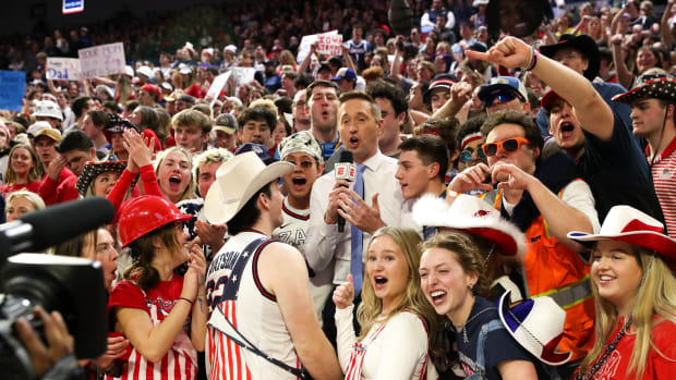 Gonzaga Bulldogs Saint Mary's Gaels16
